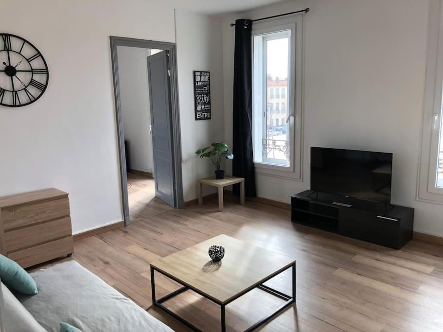 Appartement Spacieux Centre Ville Rivesaltes Exteriör bild